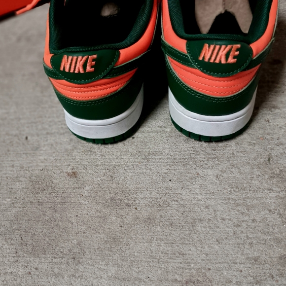 Nike Dunk Low "Miami Hurricanes" 10.5W / 9M - Picture 4 of 11